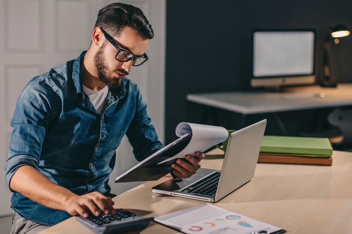 businessowner sorting out taxes